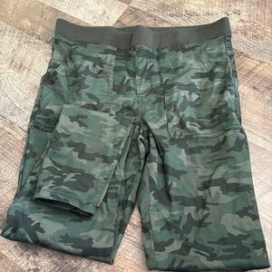 No Boundaries Olive Green Sweatpants